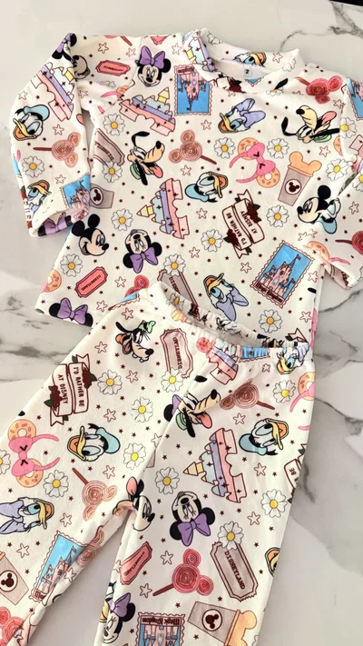 CONJUNTO PLUSH KIDS - DISNEY -