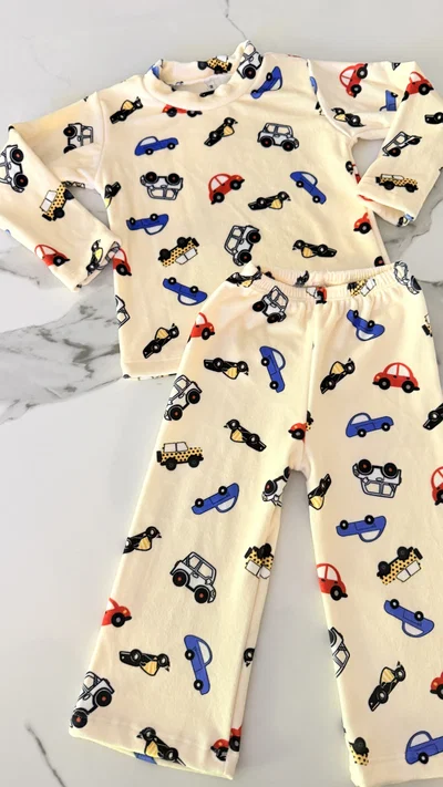 CONJUNTO PLUSH KIDS - AUTOS -