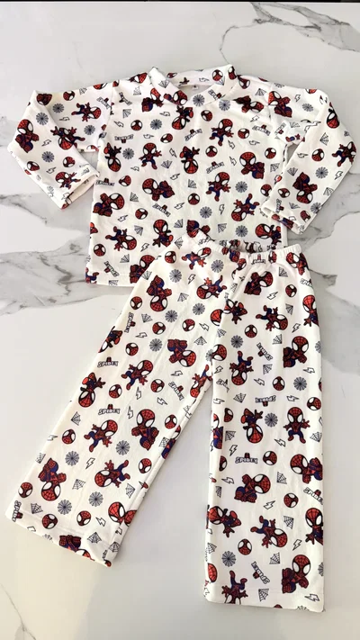 CONJUNTO PLUSH KIDS - SPIDERMAN BLANCO -