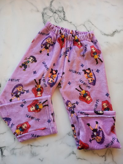 PANTALON POLAR SOFT KIDS GUERRERAS KPOP