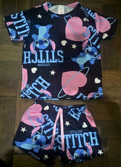 CORTO FULL PRINT KIDS - STITCH NEGRO -