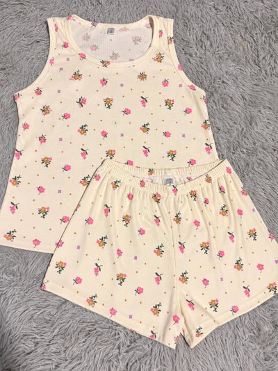 PIJAMA CORTO MUSCULOSA BEIGE FLORCITAS