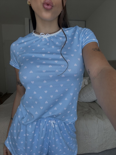 PIJAMA CORTO MODAL ESTAMPADO - CORAZONES CELESTE -