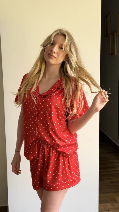 CAMISERO CORTO MODAL ROJO CORAZONES