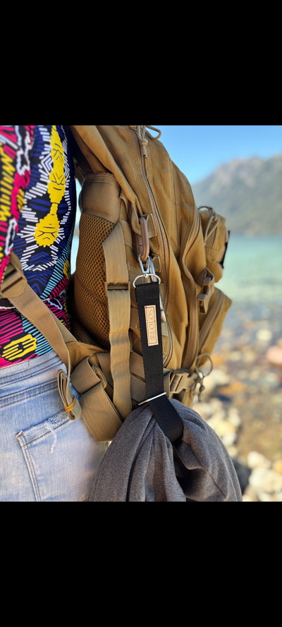 Travel hook. Llavero ropa