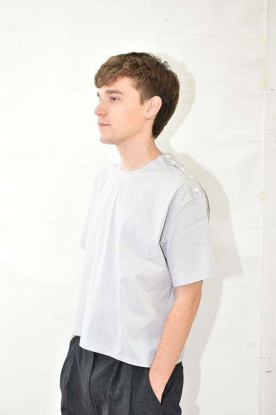 Remera botones talle 2