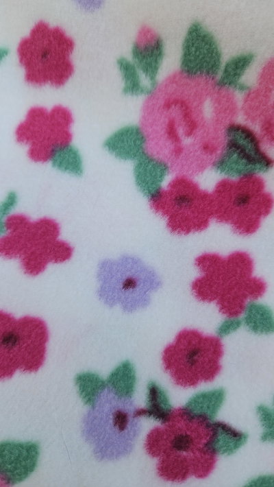 Manta polar floreada