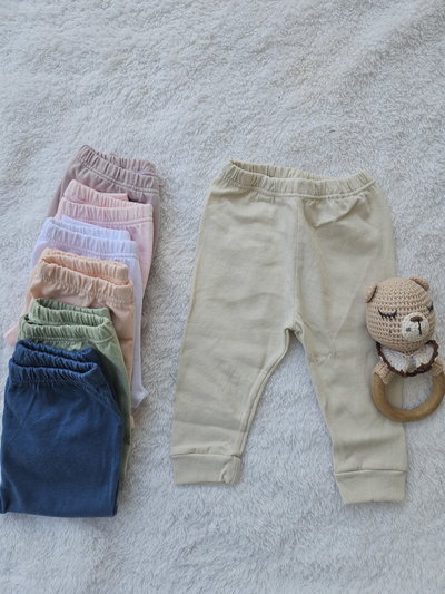 Mediositos sin pie recién nacido