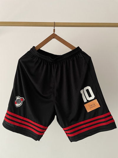 Shorts river 1994
