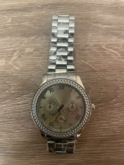 Relojes de acero plateados varios modelos