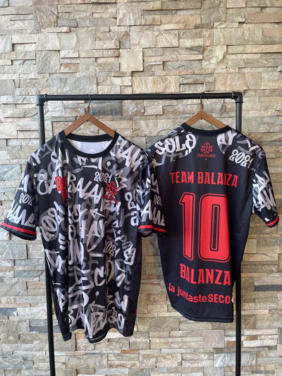 Remeras balanza negro potrero