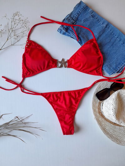 Bikini red