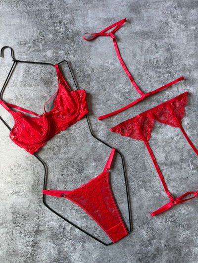 Set erótico con arco y arnes completo