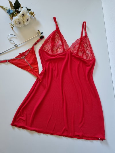 Babydoll + tanga con cadenas