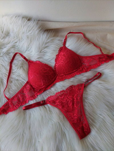 Conjunto de encaje taza triángulo