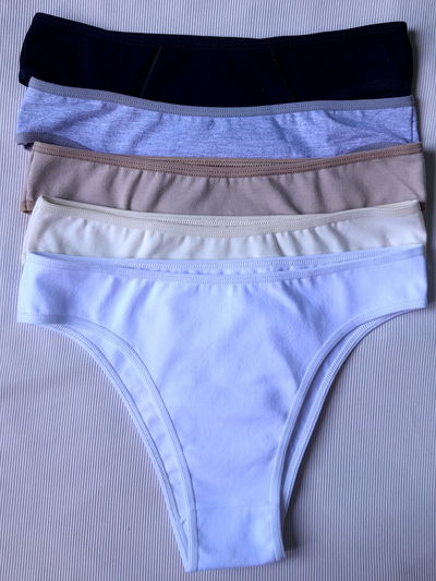 Vedetina juvenil lisa