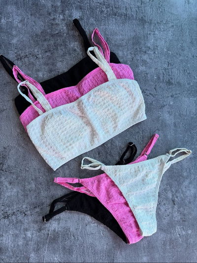 Bikinis bando con textura