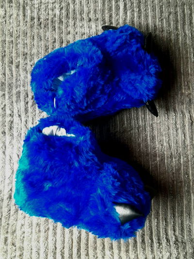 Último pantuflón niño garra azul