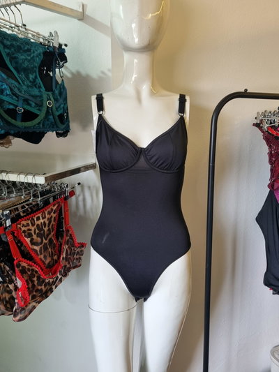 Body Atenea