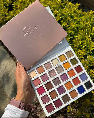 Paleta de sombras Rosy x Beauty Creations V1