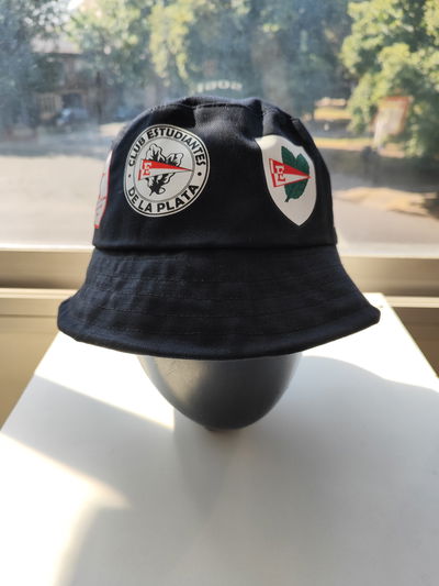 Piluso negro - Escudos