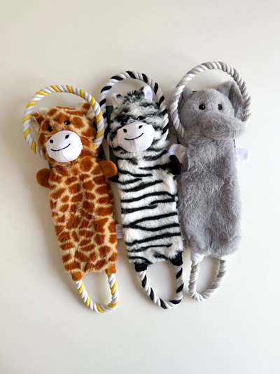 Peluches con cuerda bolsa chirrido y chifle 43x16cm