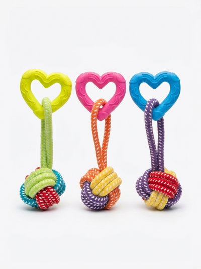 Mordillo corazon con pelota con manija 18cm