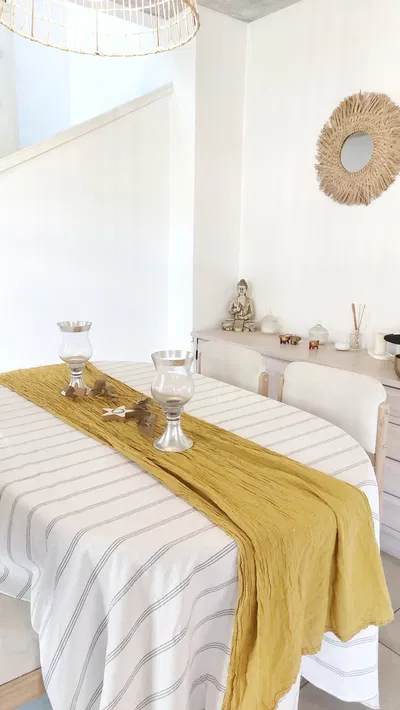 Camino de Mesa Mostaza