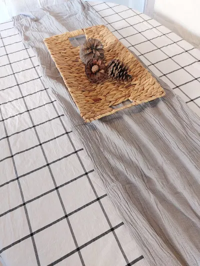 Camino de Mesa Gris Claro