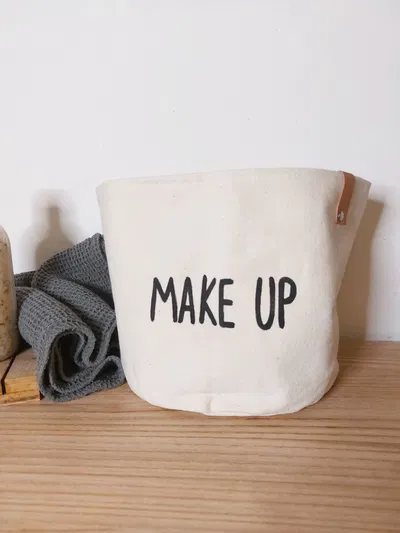 Cesto Makeup