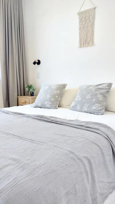 Pie de Cama Gris Perla