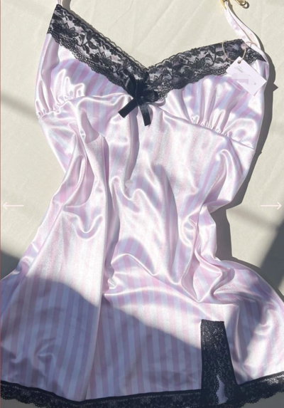 Victoria Secret, rayado rosa. Babydoll con encaje 