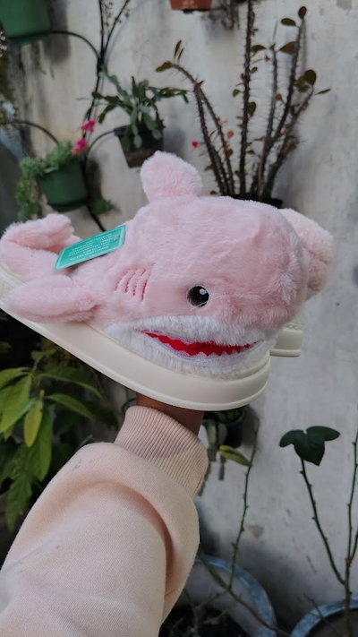 Tiburón Rosa TALLE 38/39