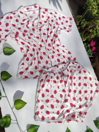 Frutillas XL/2XL/3XL Conjunto camisero/short pijama 