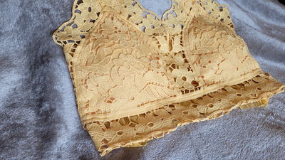 Top aplique florecitas