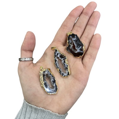 Dijes lajas de ágata geoda dorado
