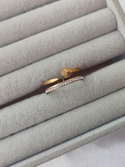 Anillo clavo (abierto, abarca un talle 17/18)