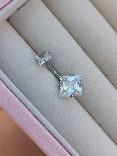 Piercing ombligo doble cubic rombo 