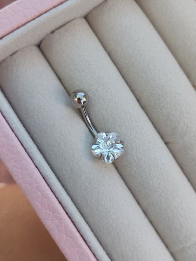 Piercing ombligo cubic flor 