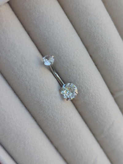 Piercing ombligo doble cubic blanco 