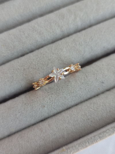 Anillo estrella gold