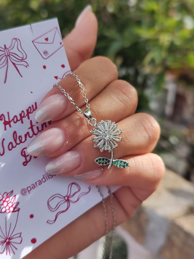 Collar girasol giratorio 