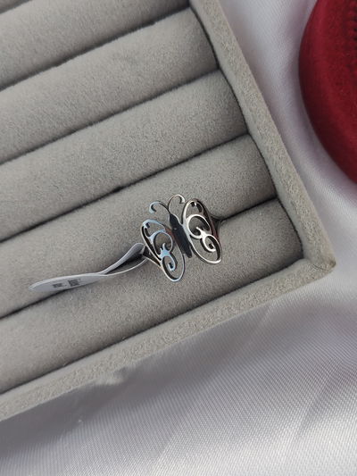 Anillo mariposa T.16