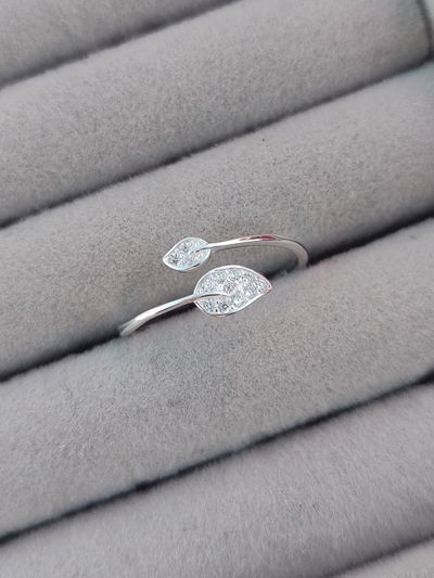 Anillo doble hojitas (regulable)