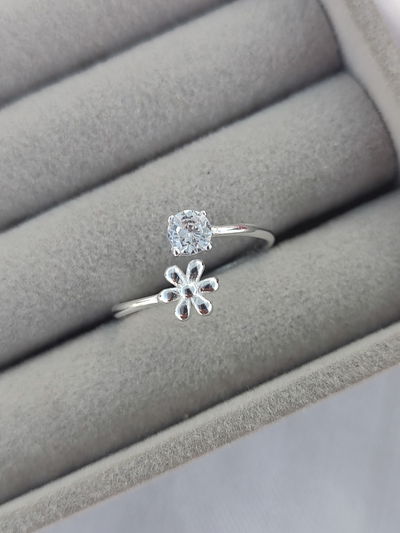 Anillo Flowe (regulable)