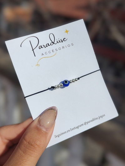 Pulsera hilo con ojito