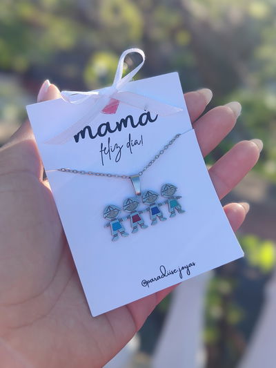 Collar cuatro nenes 