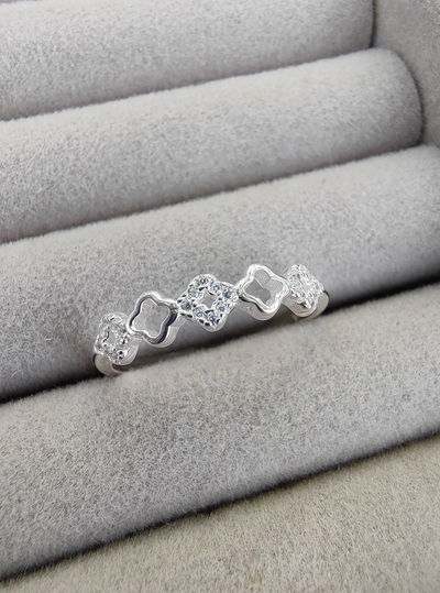 Anillo tréboles (regulable)