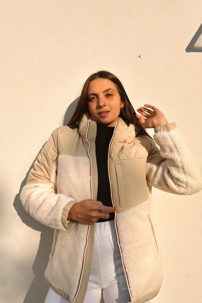 Campera de corderito con capucha