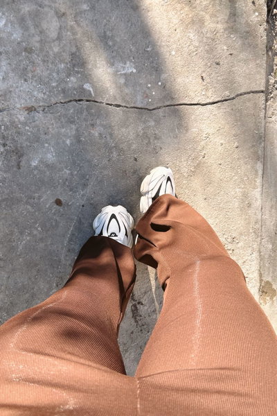 Pantalon estilo calza de lanilla 
